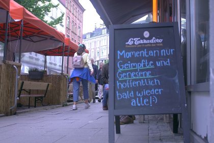 “Momentan nur Geimpfte und Genesene”: Das sagen Hamburger über 2G