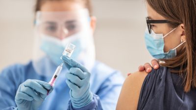 Sind Folgeschäden durch mRNA-Impfungen erwartbar?