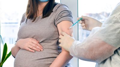 Stiko empfiehlt Corona-Impfung für Schwangere und Stillende