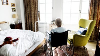 Gerontologin: Angehörige nie wieder aus Pflegeheimen aussperren
