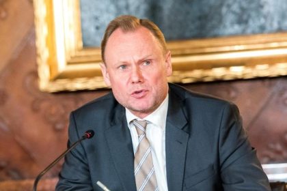 Nach „Pimmelgate“-Skandal: Morddrohungen gegen Hamburgs Innensenator