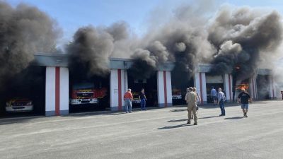Feuerwachen brennen: Schäden in NRW und Schleswig-Holstein