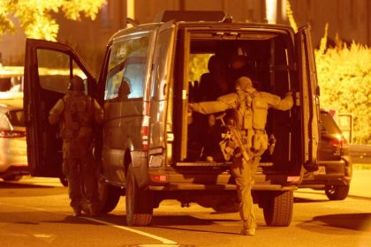 SEK-Einsatz – Schusswaffe und verdächtiger Koffer in Hotel gefunden