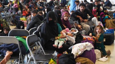 Weitere Menschen aus Afghanistan nach Deutschland gebracht