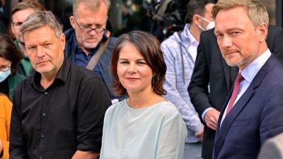 Grüne und FDP beraten – Reul beklagt Feindseligkeit gegen Laschet in eigenen Reihen