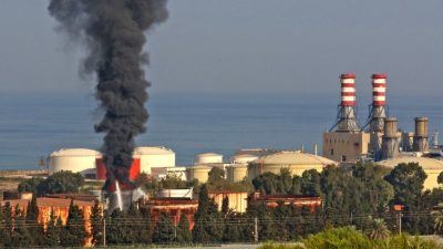 Riesiger Treibstofftank im Libanon in Flammen aufgegangen