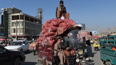 UN-Förderprogramm soll Kollaps afghanischer Wirtschaft verhindern