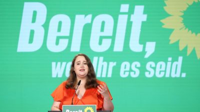 Grünen-Chefin verlangt 750 Millionen Euro für ÖPNV