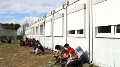 Asylverfahren demnächst schon vor Einreise? Debatte um Prüfung außerhalb der EU