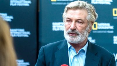 Schauspieler Alec Baldwin erschießt Kamerafrau bei Dreharbeiten