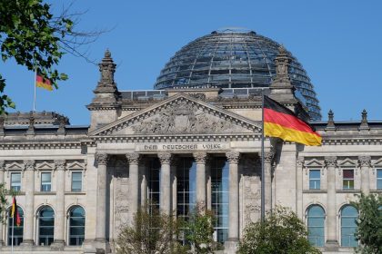 Bundestag schärft Lobbyregister nach