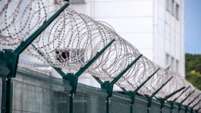 Dänemark will im Kosovo Zellen für 300 ausländische Häftlinge anmieten