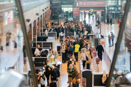 Wer ist schuld am Reise-Chaos am BER?