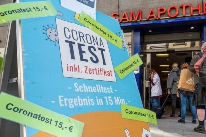 Corona-Testzentren erfunden: 46-Jähriger zu knapp vier Jahren Haft verurteilt