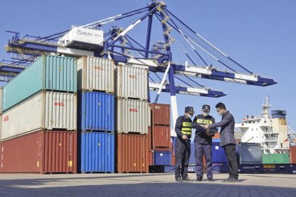 Chinas Exporte stark – weniger Import aus Deutschland