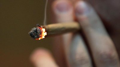 Wird Cannabis-Legalisierung unsere Jugend retten?