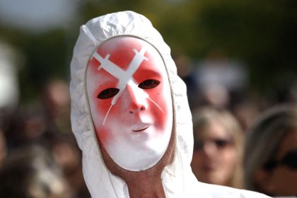 “Zwangsimpfungen”: Tausende protestieren in Genf gegen Corona-Maßnahmen
