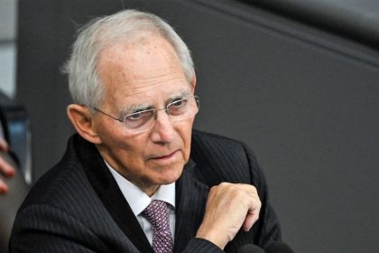 Schäuble will Flüchtlingen eine “vorläufige Einreise” in die EU ermöglichen