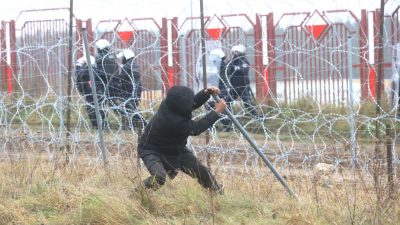 „Angriff durch Migranten“ – Gewalteskalation an polnisch-belarussischer Grenze