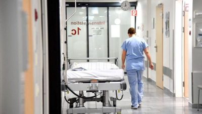 Sorge vor Personalmangel: Forderungen nach kürzerer Quarantäne mehren sich