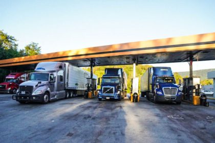 US-Wirtschaft in der Krise: Jeder dritte Lkw-Fahrer verweigert Impfung