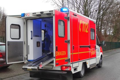 Siebenjähriger Junge von Gedenkkreuz aus Stein erschlagen