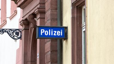 Polizistin wegen Nähe zu Halle-Attentäter nicht mehr im Dienst