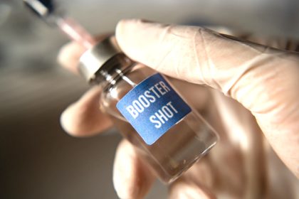 STIKO empfiehlt Auffrischungsimpfung schon nach drei Monaten