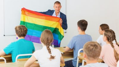 Lehrer in den USA werben Kinder für LGBTQ-Clubs an