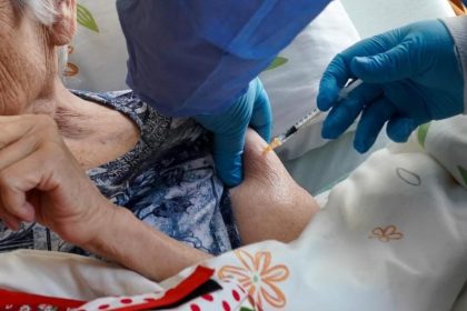 Impfkommission prüft Booster-Impfung – Weltärztebund drängt