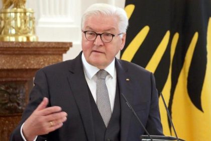 „Impfpflicht bedeutet Debattenpflicht“ – Steinmeier fordert überzeugende Begründung