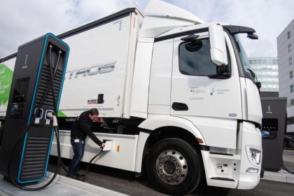 Daimler Truck und Volvo gründen gemeinsames Software-Unternehmen