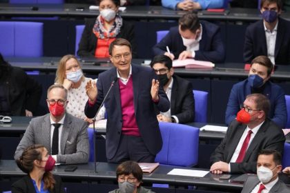 Lauterbach will sich Impfpflicht annähern – FDP hält sie für verfassungswidrig