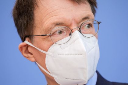 Kürzere Quarantäne? Lauterbach kündigt neue Covid-Regeln an