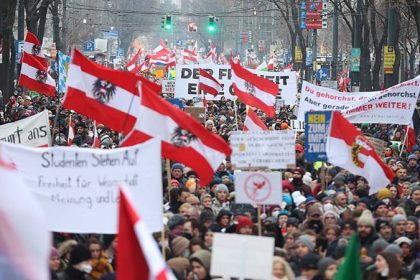 “Nein zum Impfzwang” – Zehntausende bei FPÖ-“Megademo” in Wien