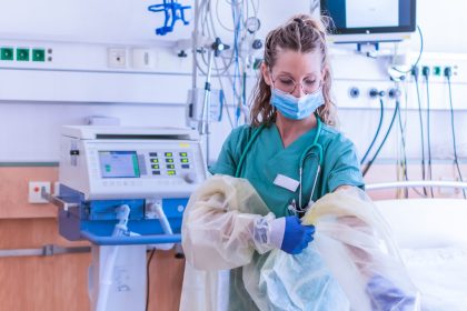 Italien: Personalengpässe in Krankenhäusern nach Impfpflicht