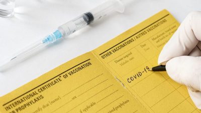 Österreich: Durchsuchungen wegen Handels mit gefälschten Impfzertifikaten