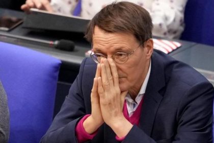 Lauterbach: Große Omikron-Welle zum Jahreswechsel