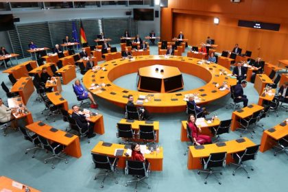 Geplante Erleichterungen bei Corona-Reiseregeln im Kabinett