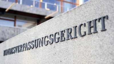 Karlsruhe verhandelt über Rechte von Verfassungsschutz in Bayern