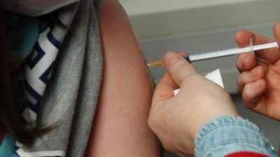 Impf-Panne: Kinder bekommen Moderna-Impfstoff statt Biontech