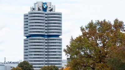 Ukraine-Krieg belastet 2022 Produktion und Gewinn von BMW