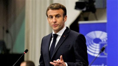 Zwölf Kandidaten ziehen in den französischen Präsidentschaftswahlkampf