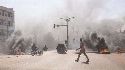 Sicherheitskreise: Burkina Fasos Präsident von Soldaten festgenommen