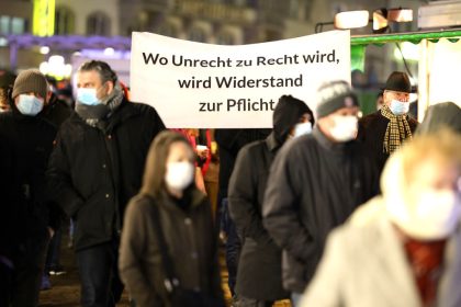 Hunderttausende bei Montagsspaziergängen unterwegs – ein Todesfall