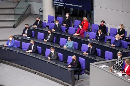 Nouripour will Olympia-Boykott aller Grünen-Regierungsmitglieder