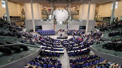 „Extrawurst“ für Abgeordnete: Sechs Monate Genesenenstatus im Parlament