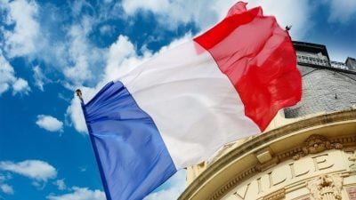 Politische Krise in Frankreich: Le Pen plant mit Linken Regierung zu Fall zu bringen