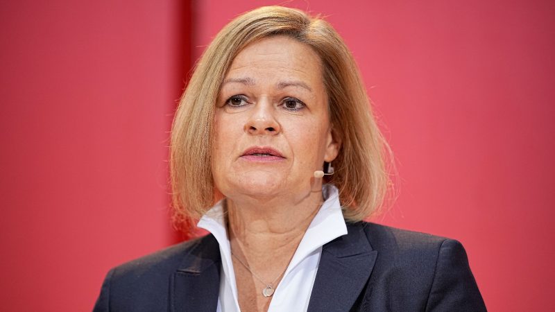 Nancy Faeser (SPD) will sich den Messengerdienst Telegram vornehmen.
