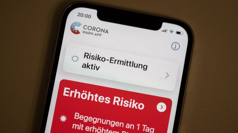 Eine neue Version der Corona-Warn-App kann die verschiedenen Zertifikate zusammenfassen.